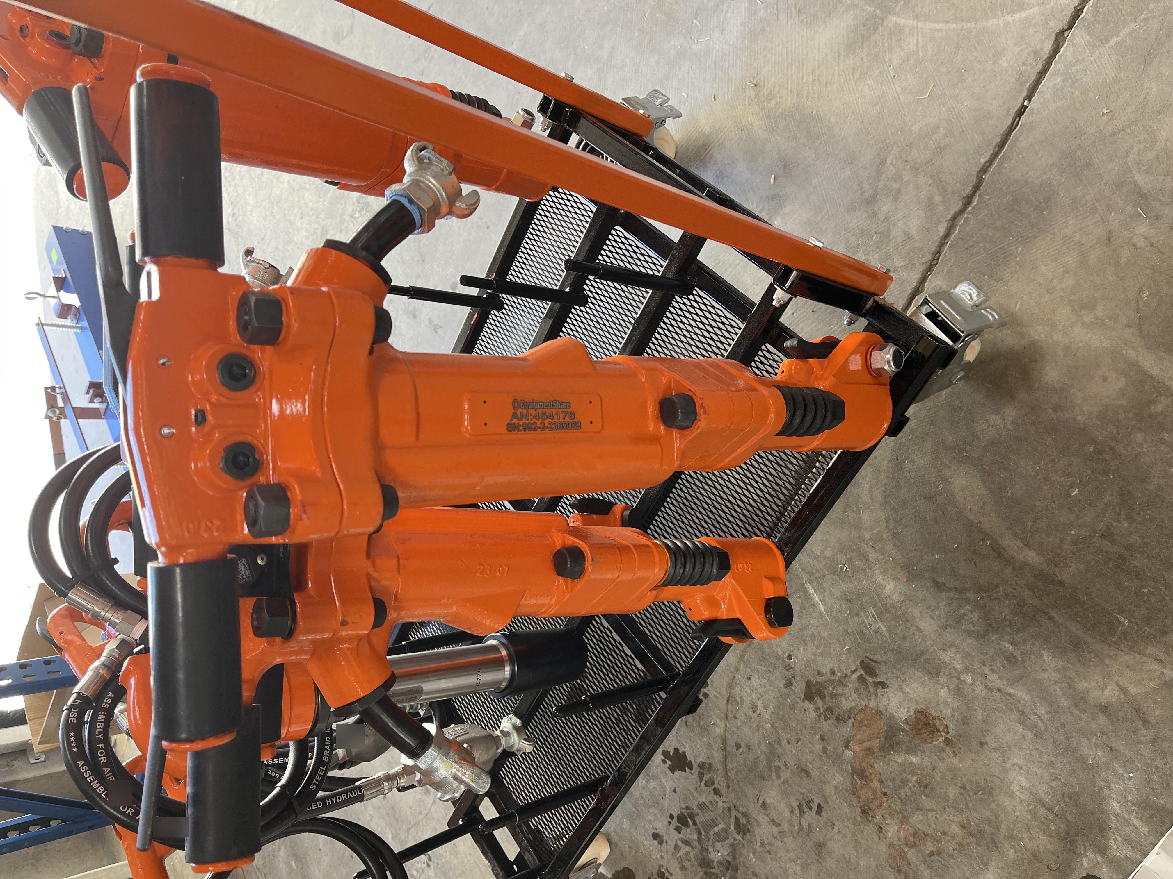 2024 MICHIGAN PNEUMATIC ES-TPB90-118-TRACKER
