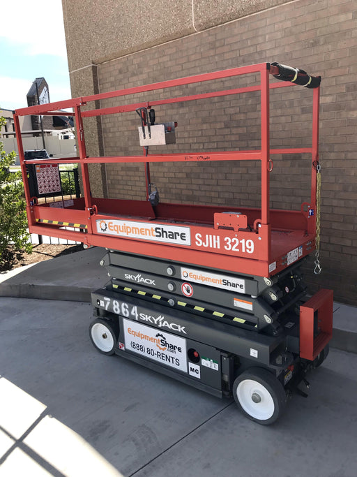 2018 Skyjack SJIII-3219 Skyjack SJIII3219 Scissor Lift w/Trojan Batteries
