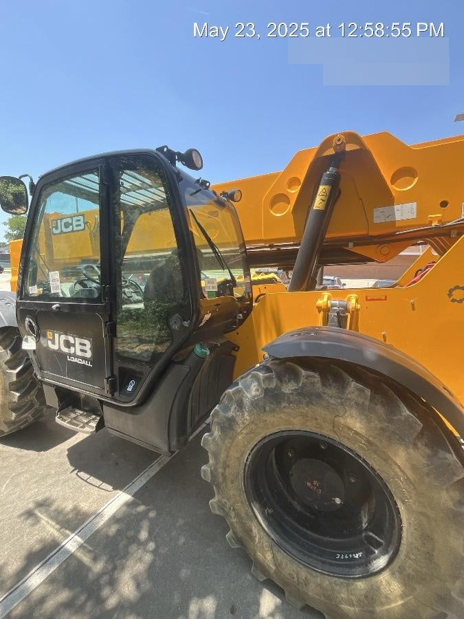 2023 JCB 510-56
