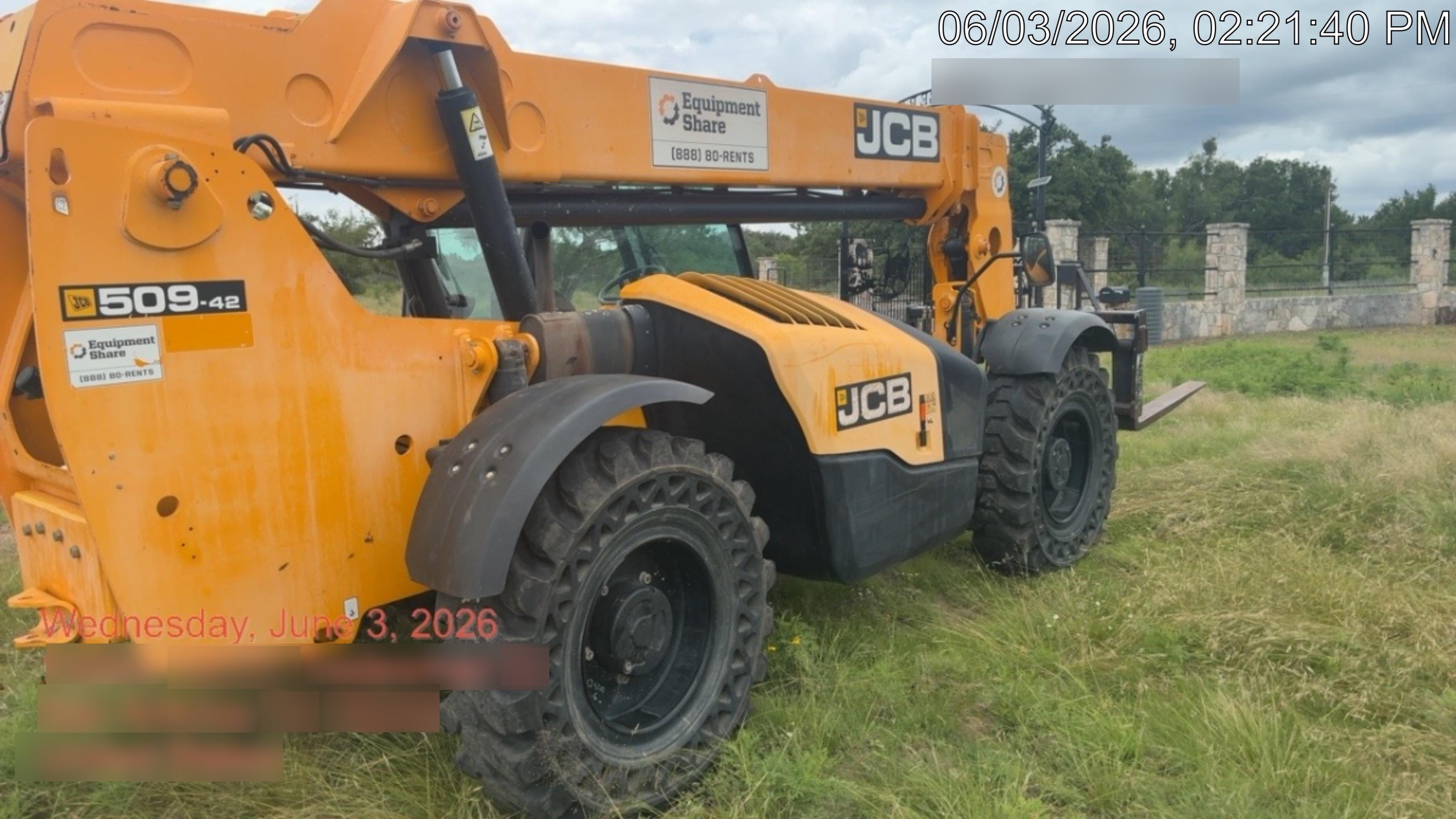 2019 JCB 509-42 JCB 509-42 Enclosed Cab, 74 HP, Solid Tires, Worklights, Beacon, Aux Hydraulics, Lifting Eye w/60" Carriage/60" Forks