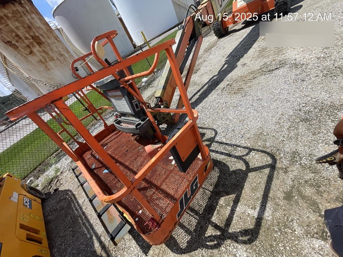 2021 JLG 660SJ
