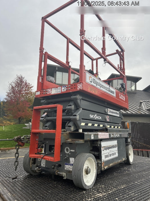 2020 Skyjack SJIII-3219 Solid NM Tires, Half height spring hinged entry gate, Dual Beacons, 800W Inverter