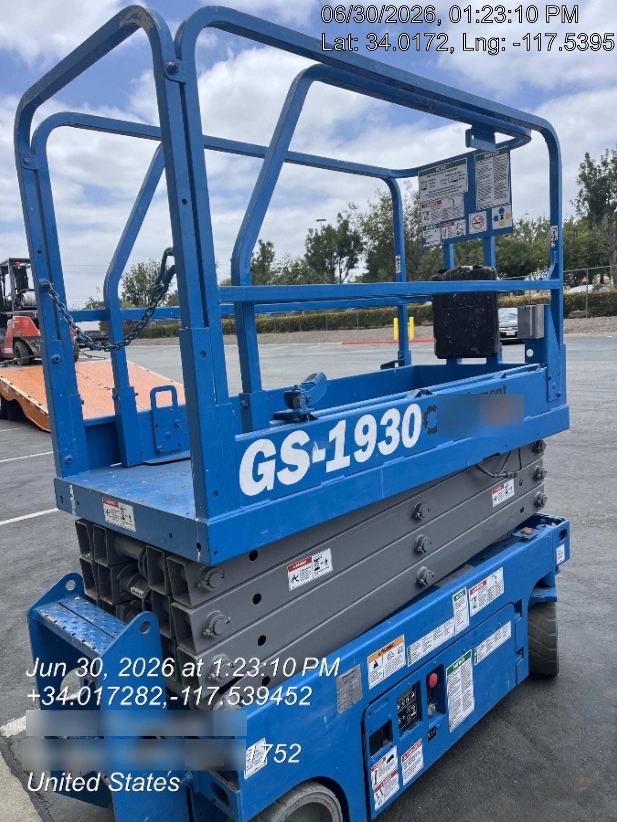 2019 Genie GS-1930 Fixed rails with chain Entry