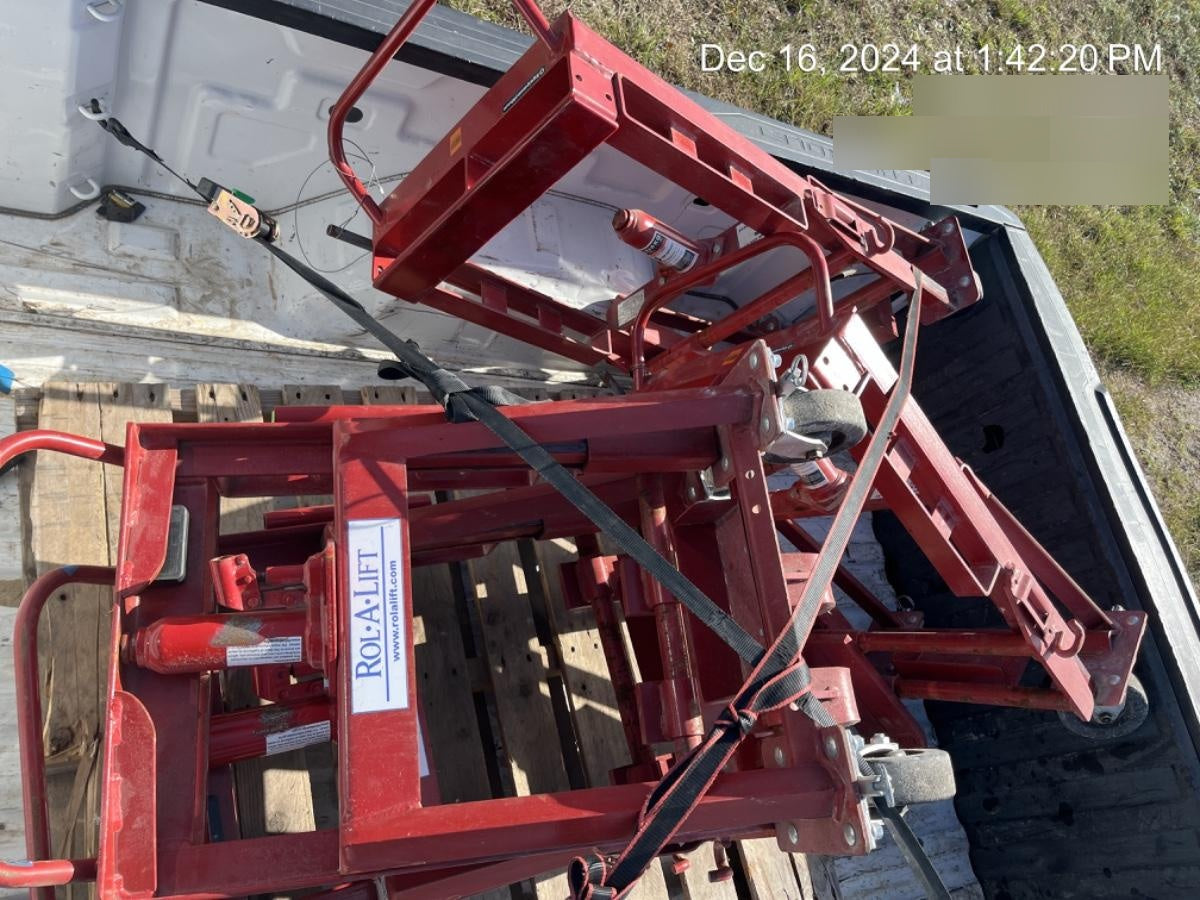 2022 ROL-A-LIFT M-6