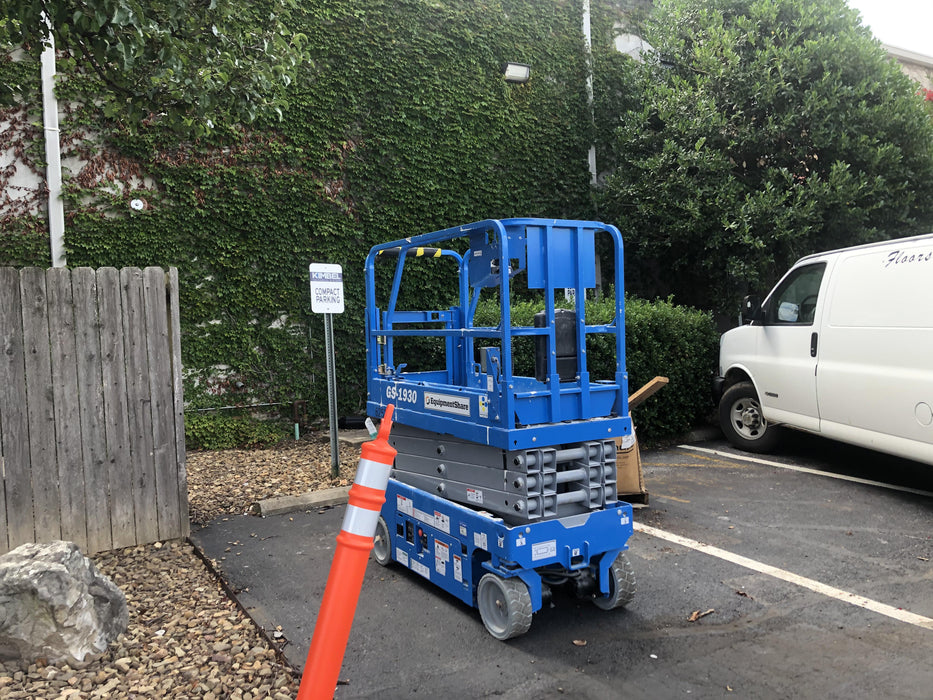 2020 Genie GS-1930 Solid Non Marking Tires, Beacon, Folding rails with half height swing gate