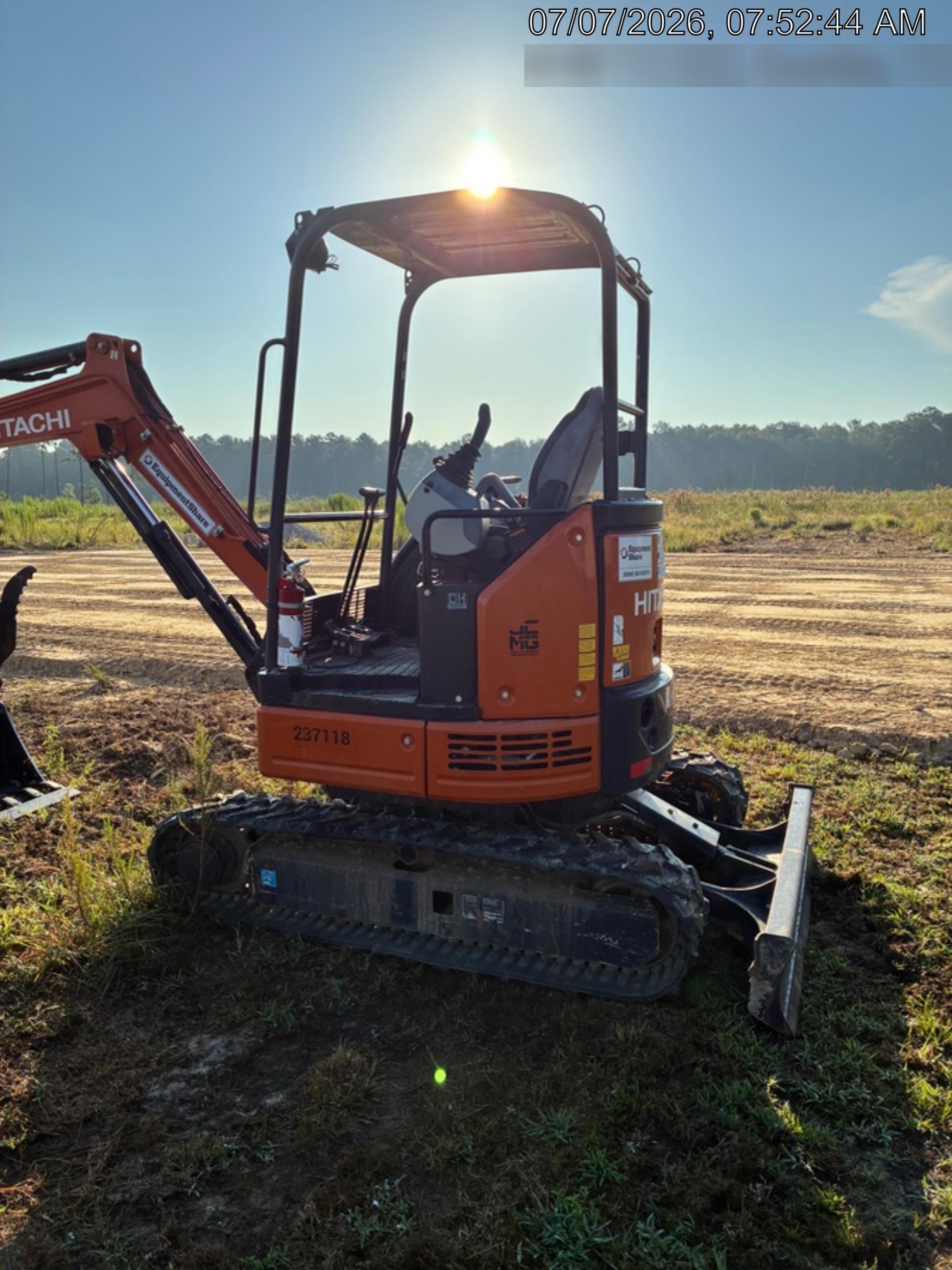 2022 HITACHI ZX26U-5N