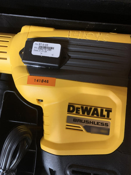 2021 DEWALT DCH614X2