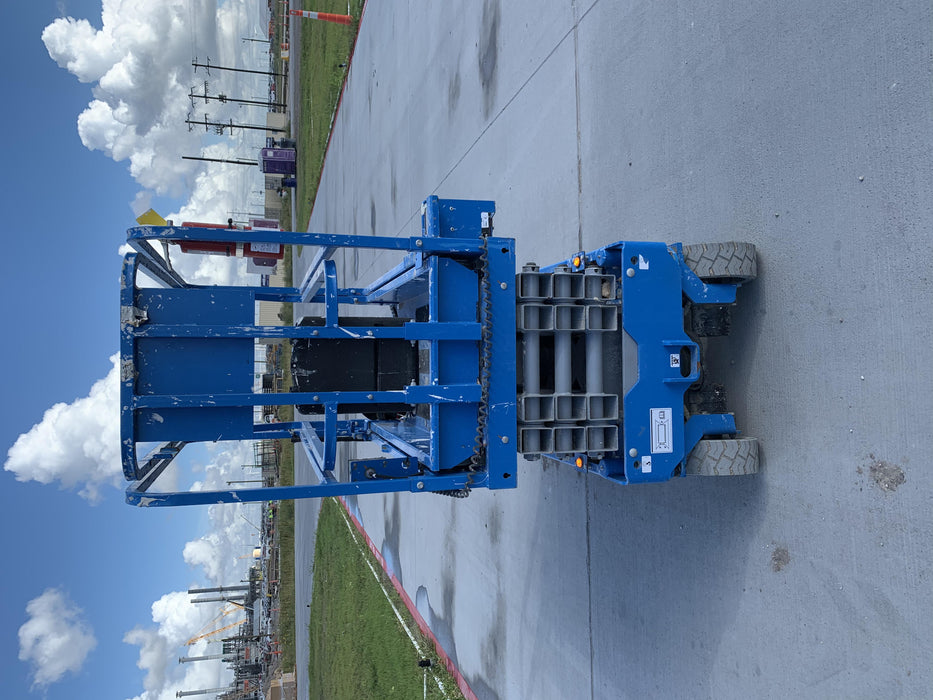 2019 Genie GS-1930 Fixed rails with chain Entry