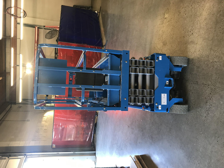 2019 Genie GS-1930 Half Height Swing Gate, 800W Inverter