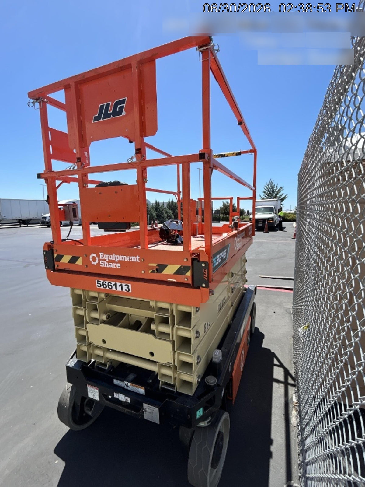 2025 JLG ES3246