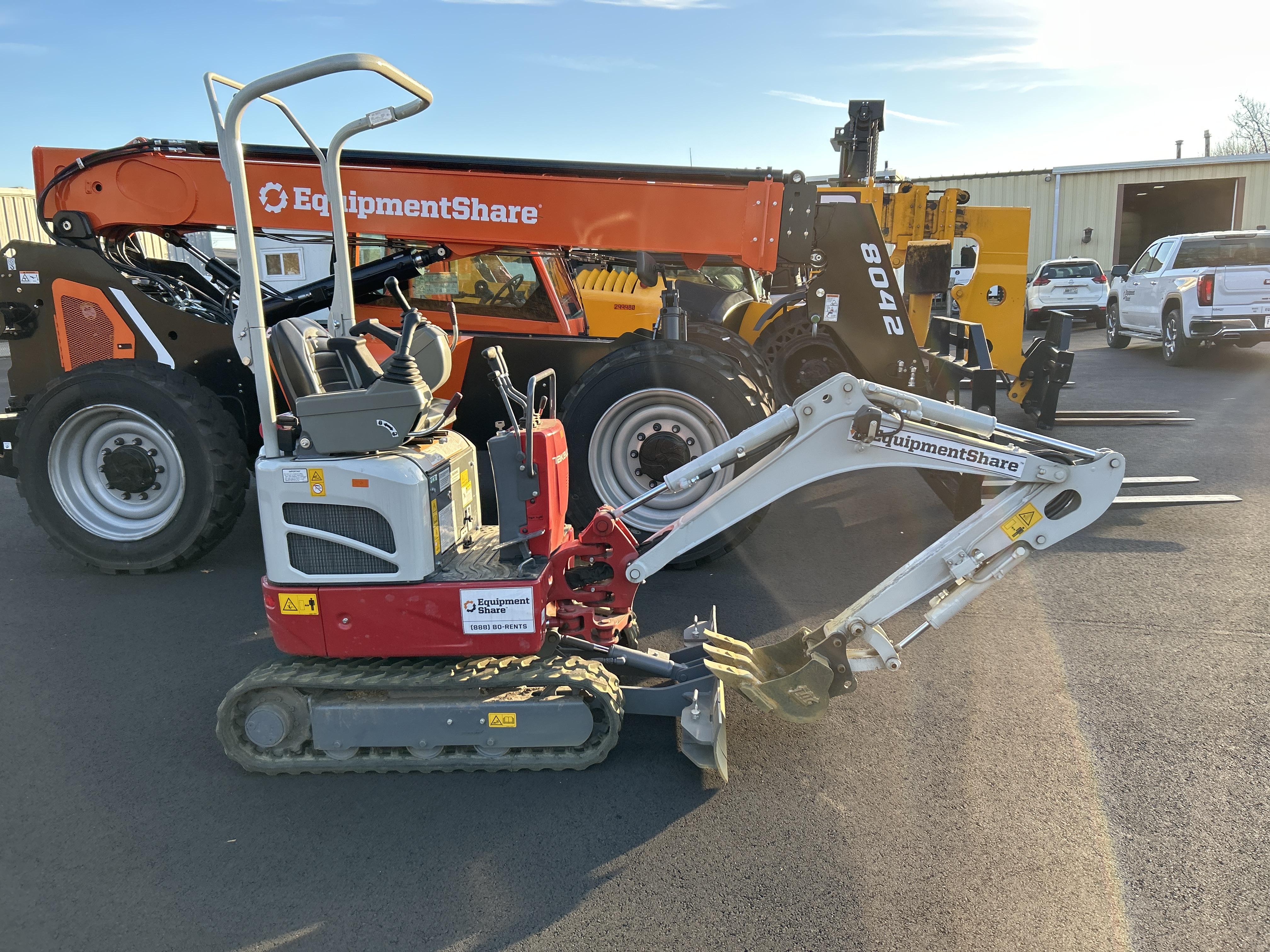 2023 TAKEUCHI TB210R