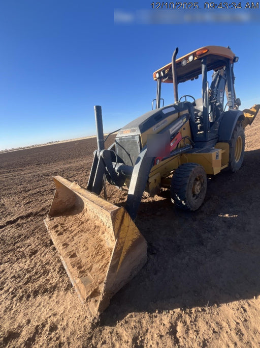2019 John Deere 310LEP 4WD, Canopy, Standard dipper, ISO Controls, Rear Auxiliary Hydraulics w/Manual QC, Buckets: 12”, 18”, and 24”