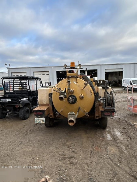 2022 Vac-Tron LP573XDT T4 Koehler Diesel Engine, 500 Gallon Debris Tank, x2 100 Gallon Water Tanks