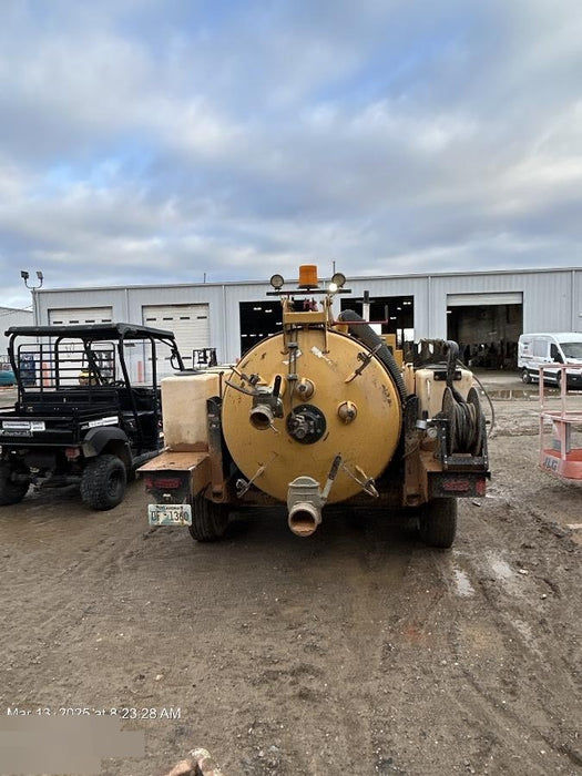 2022 Vac-Tron LP573XDT T4 Koehler Diesel Engine, 500 Gallon Debris Tank, x2 100 Gallon Water Tanks