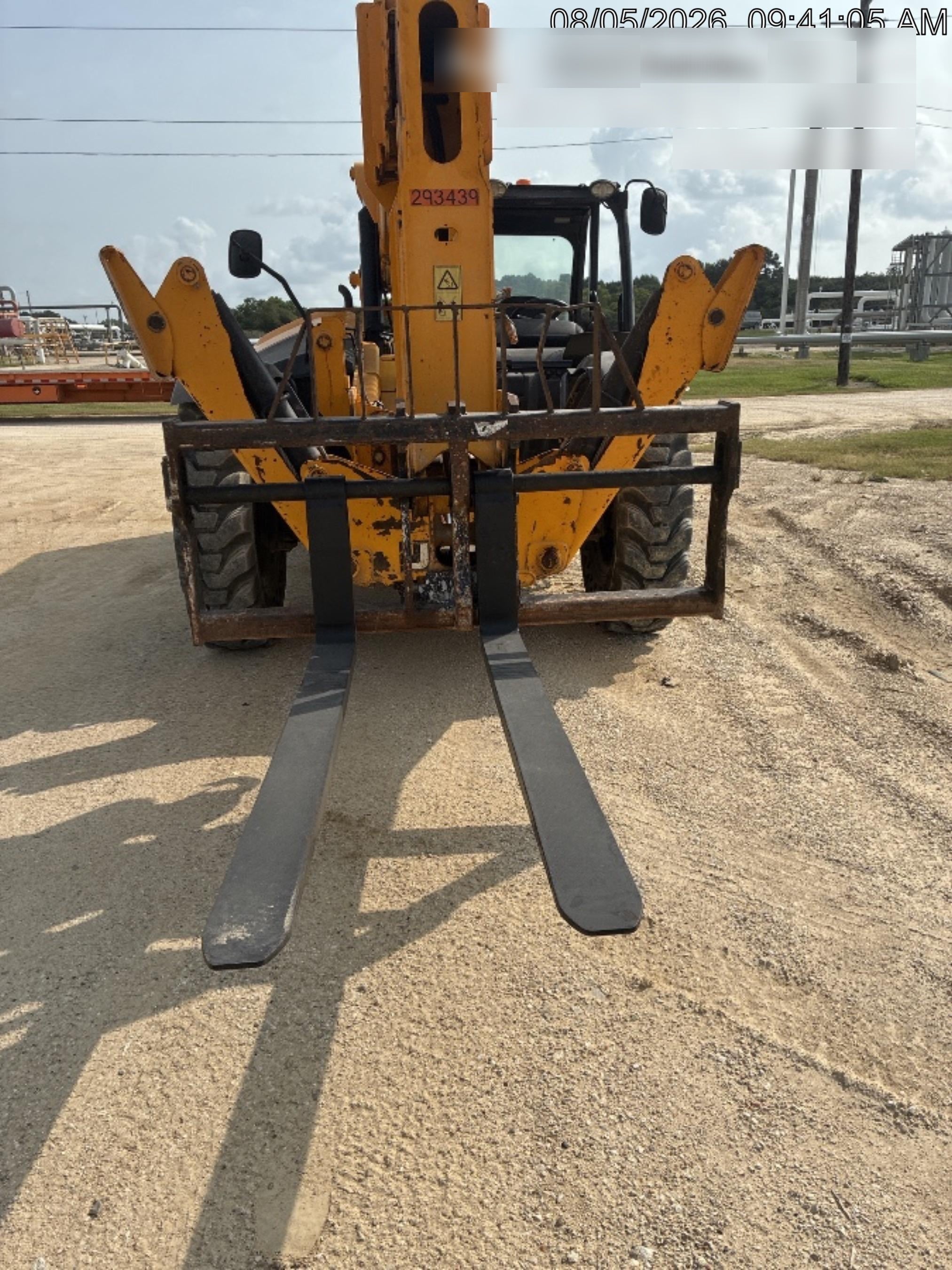 2023 JCB 510-56