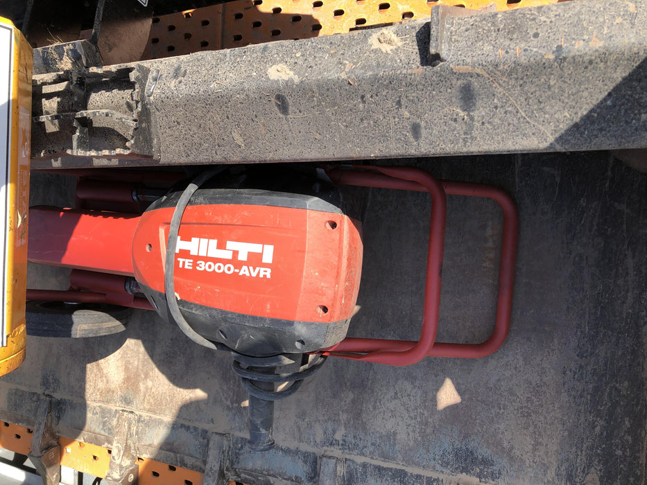 2020 HILTI TE 3000-AVR