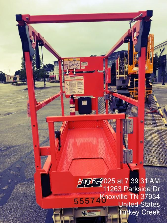 2025 JLG ES1932