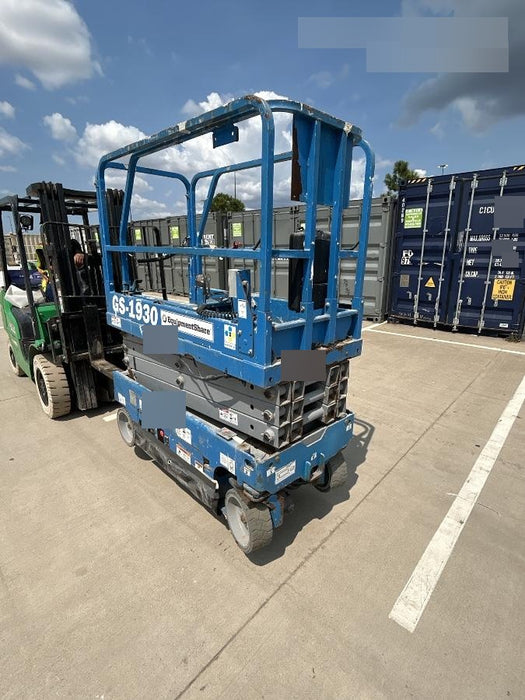 2019 Genie GS-1930 Fixed rails with chain Entry