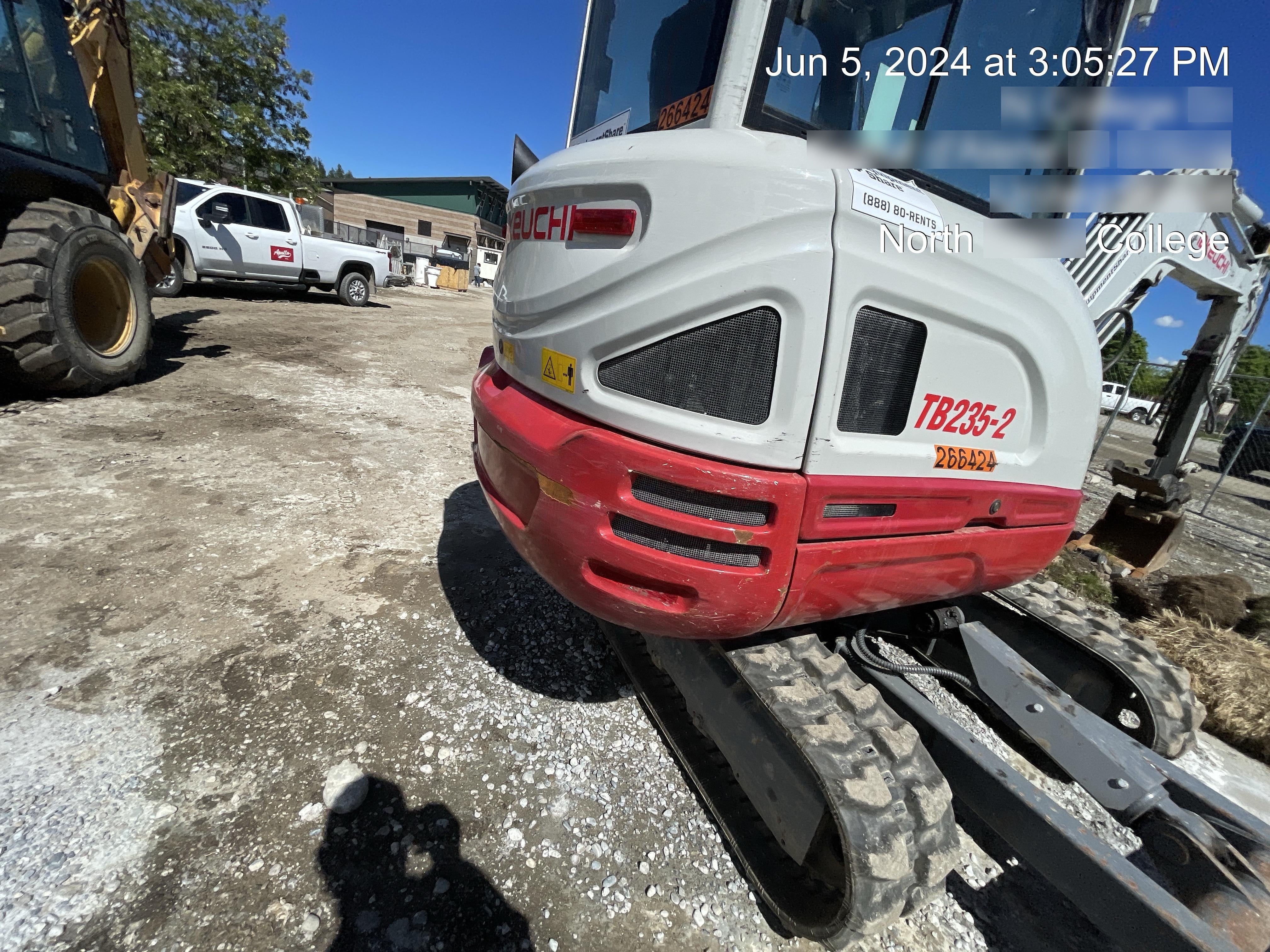 2022 TAKEUCHI TB235-2CR