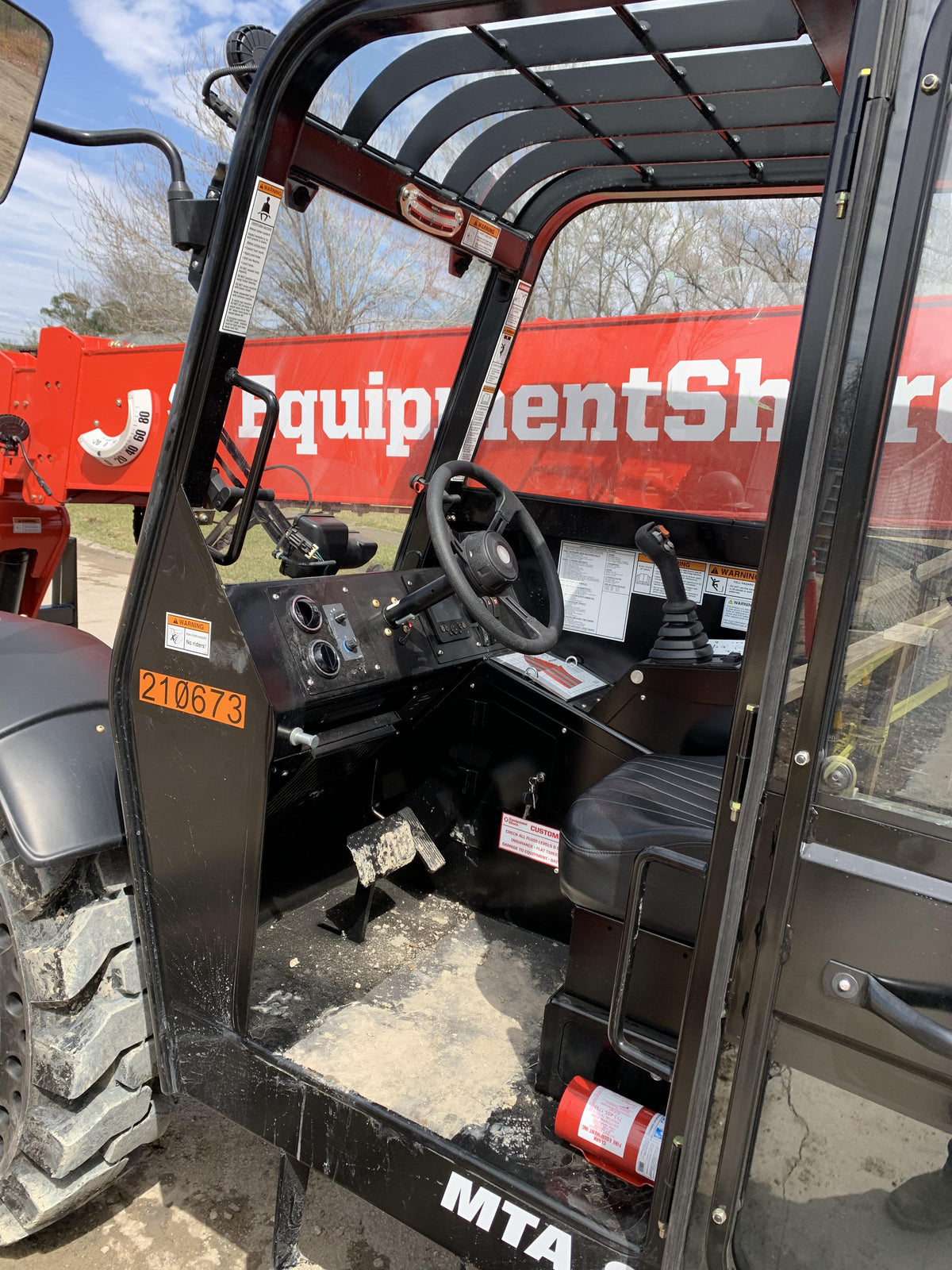 2022 MANITOU MTA8044