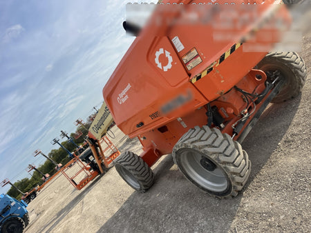 2022 JLG 660SJ