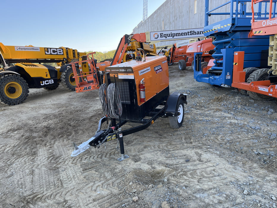 2022 Lincoln Electric LE400 Kubota V1505, Trlr, Cable Rack, Light Kit, ES Decals, T3