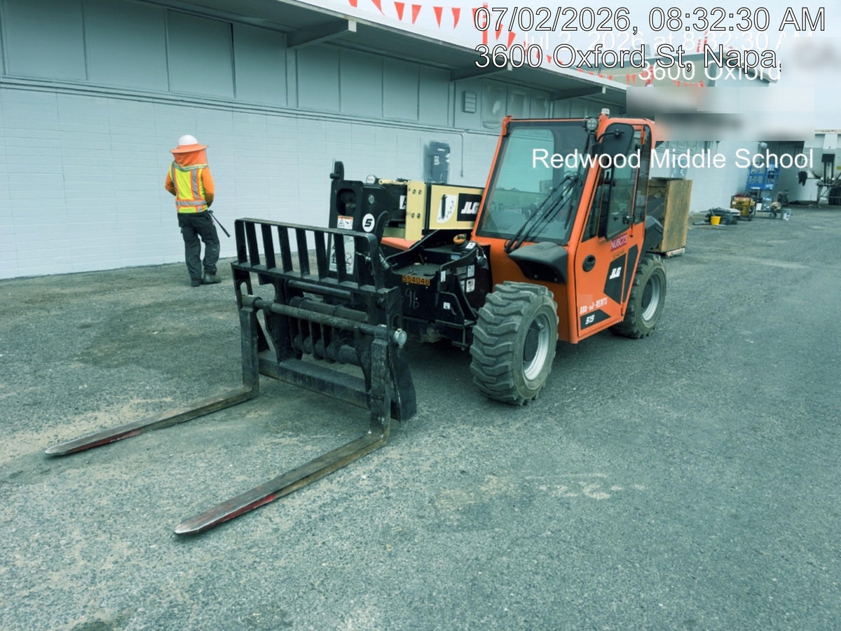 2025 JLG 519