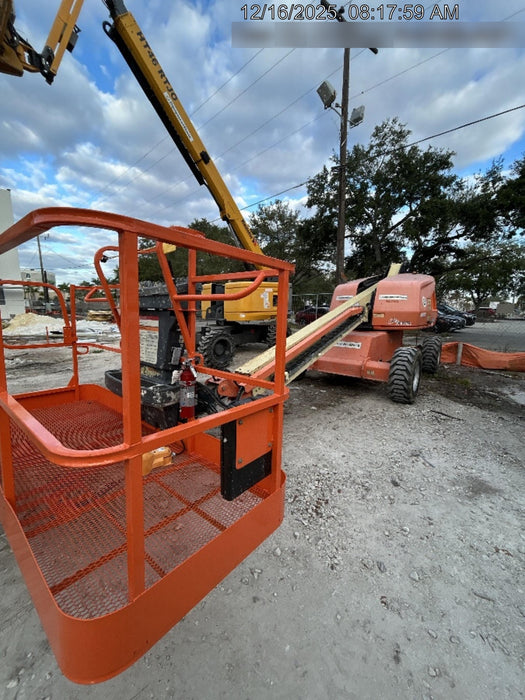 2020 JLG 400S