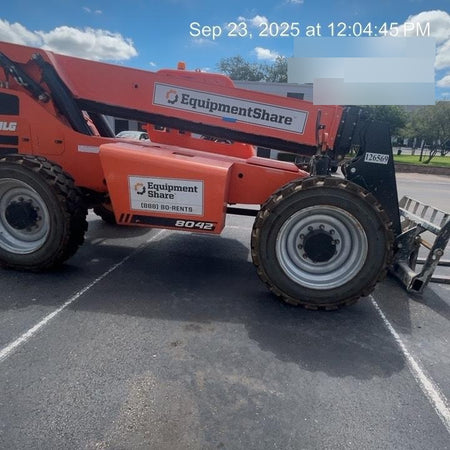 2021 SKYTRAK 8042