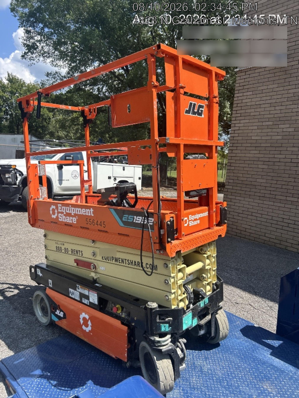 2025 JLG ES1932