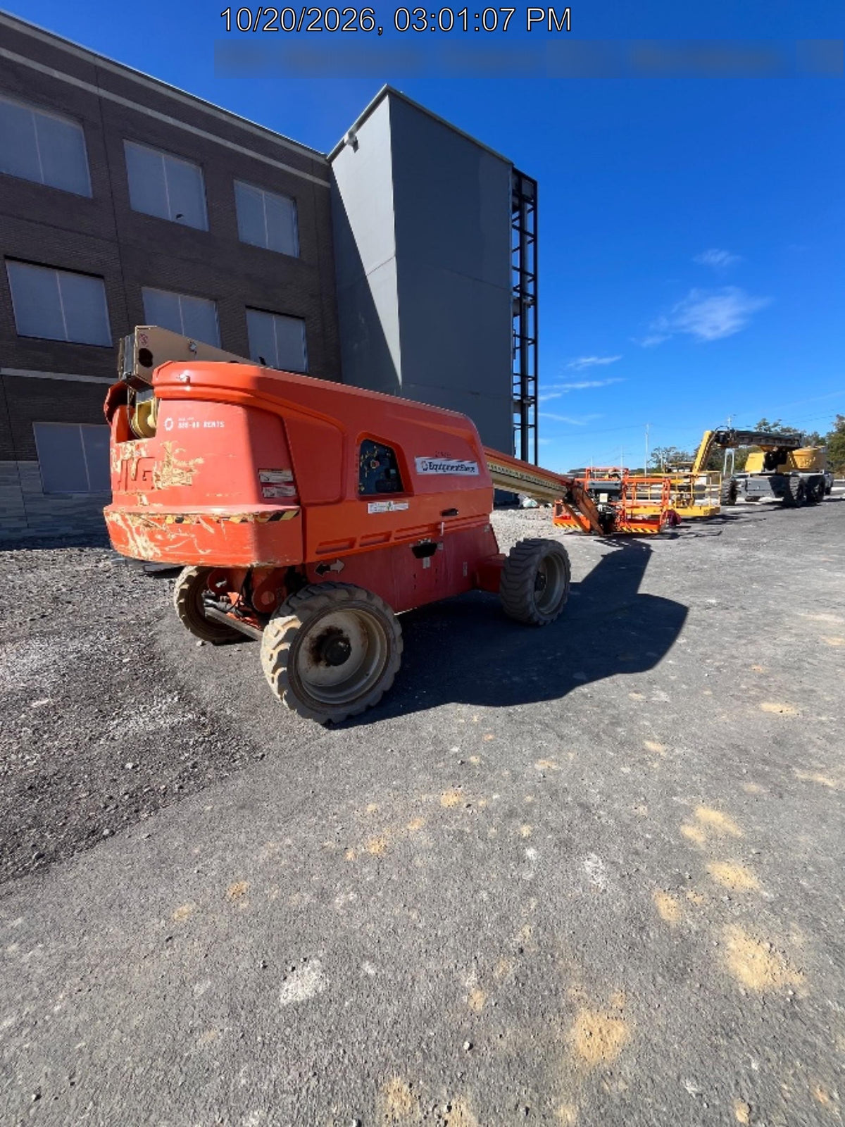 2022 JLG 660SJ