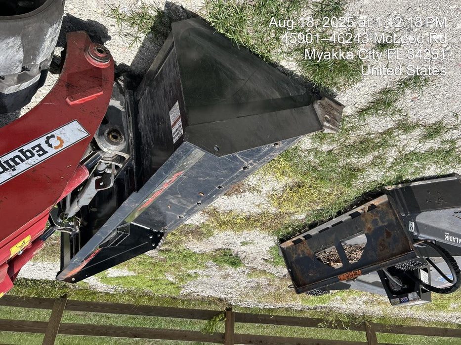 2025 TAKEUCHI 80" Smooth Bucket - Takeuchi