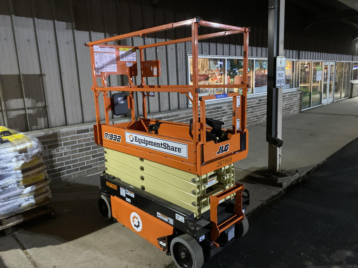 2022 JLG R1932