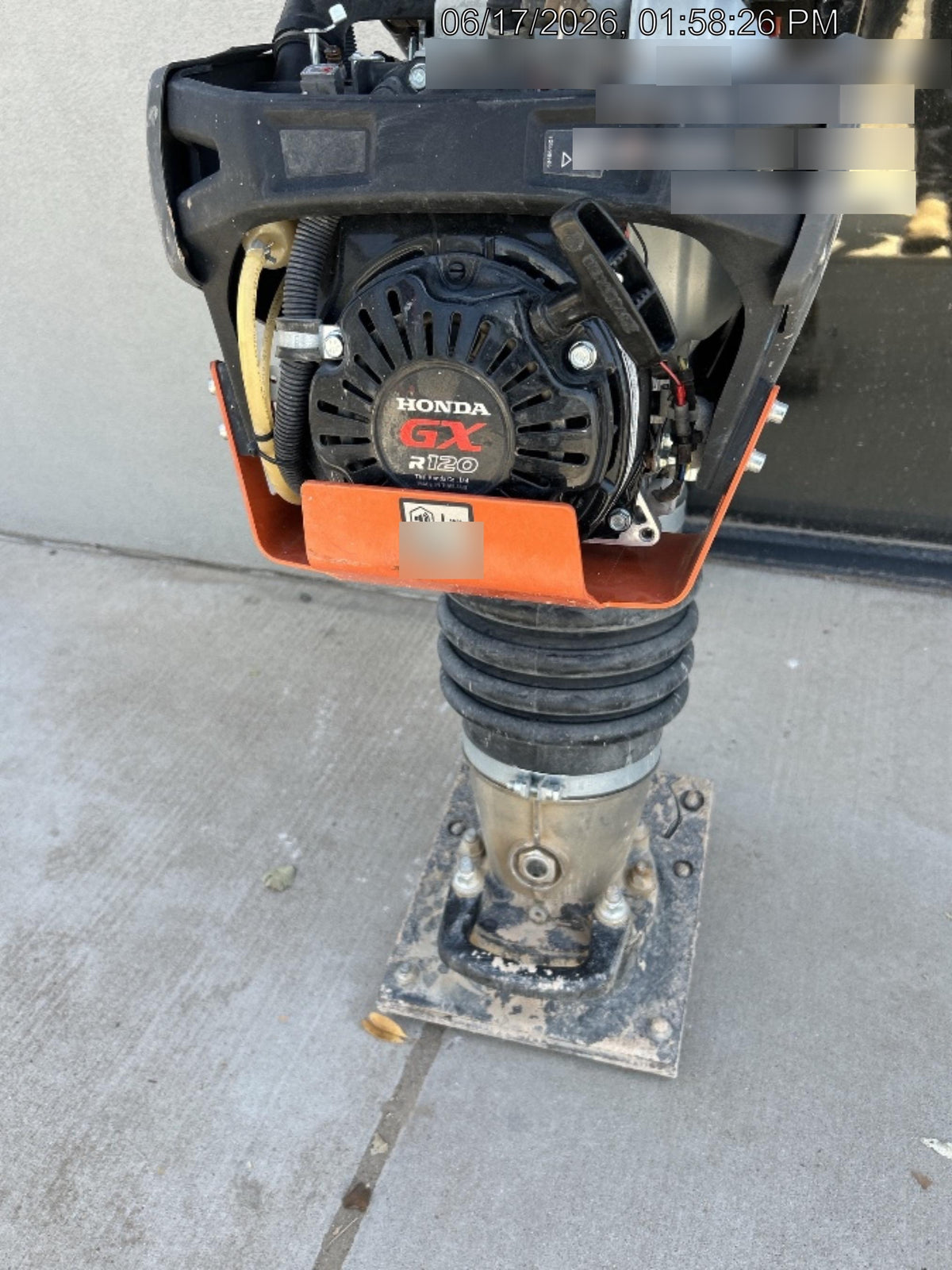 2025 HUSQVARNA LT6005