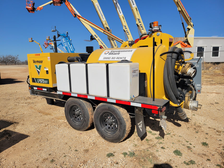 2021 Vac-Tron LP573XDT T4 Koehler Diesel Engine, 500 Gallon Debris Tank, x2 100 Gallon Water Tanks