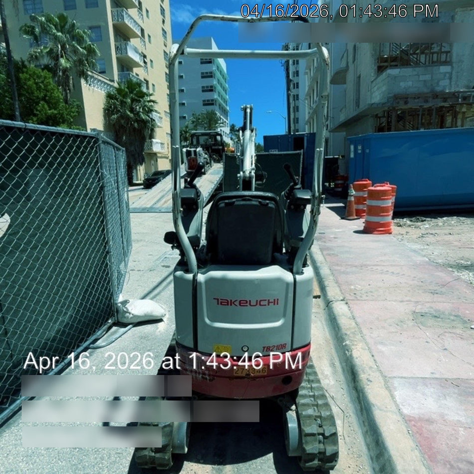 2022 TAKEUCHI TB210R