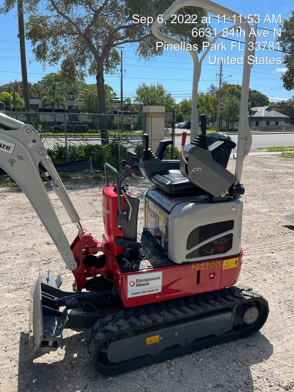 2022 TAKEUCHI TB210R