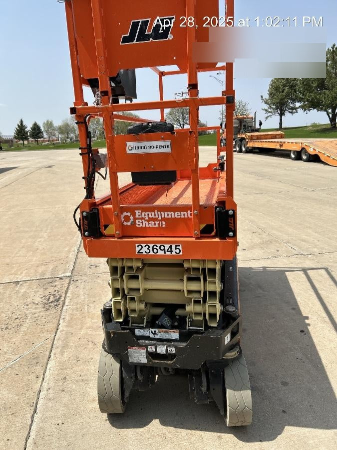 2022 JLG ES2632