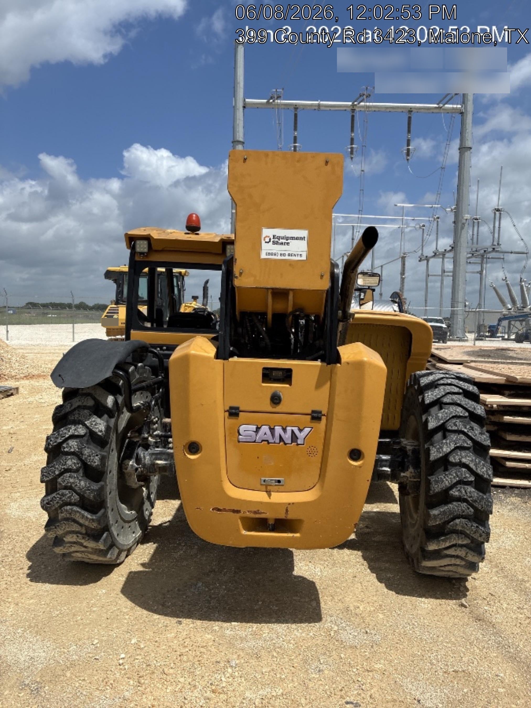 2021 SANY STH1056