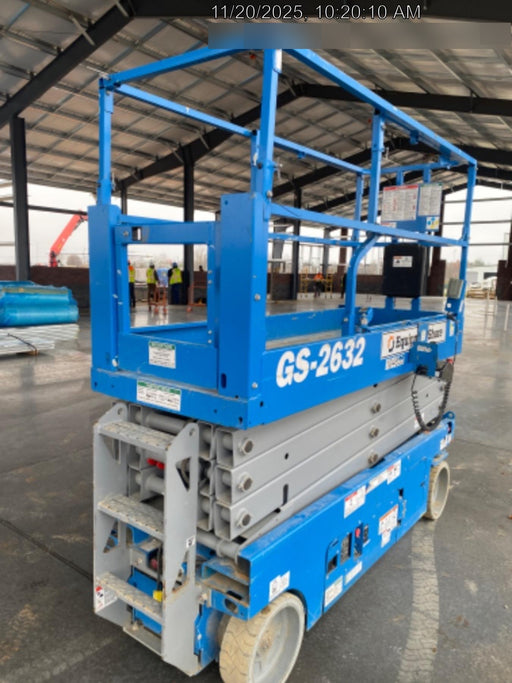 2020 Genie GS-2632 Solid NM Tires, Folding Rails with Half-Height Swing Gate, Beacon