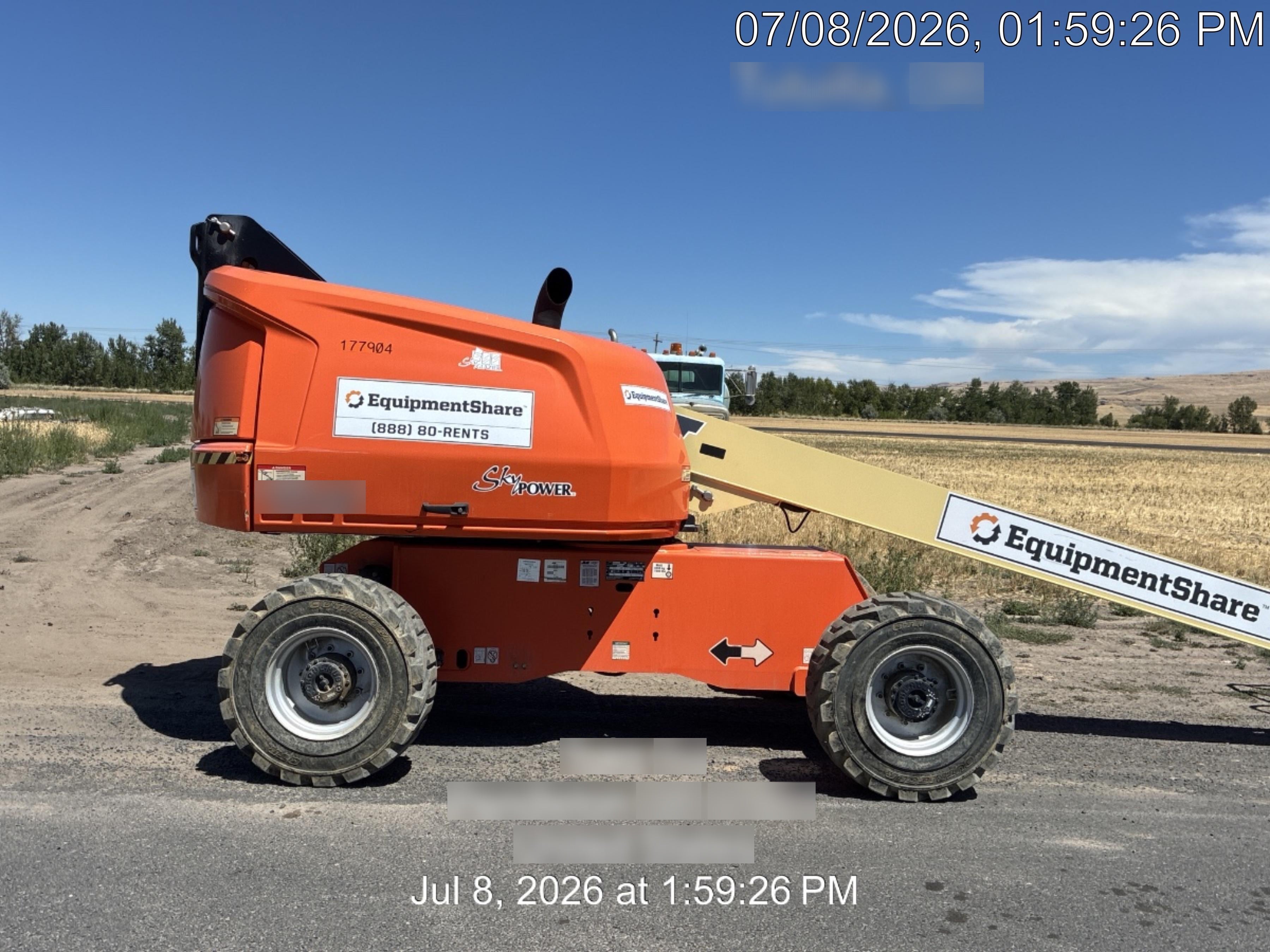 2021 JLG 400S