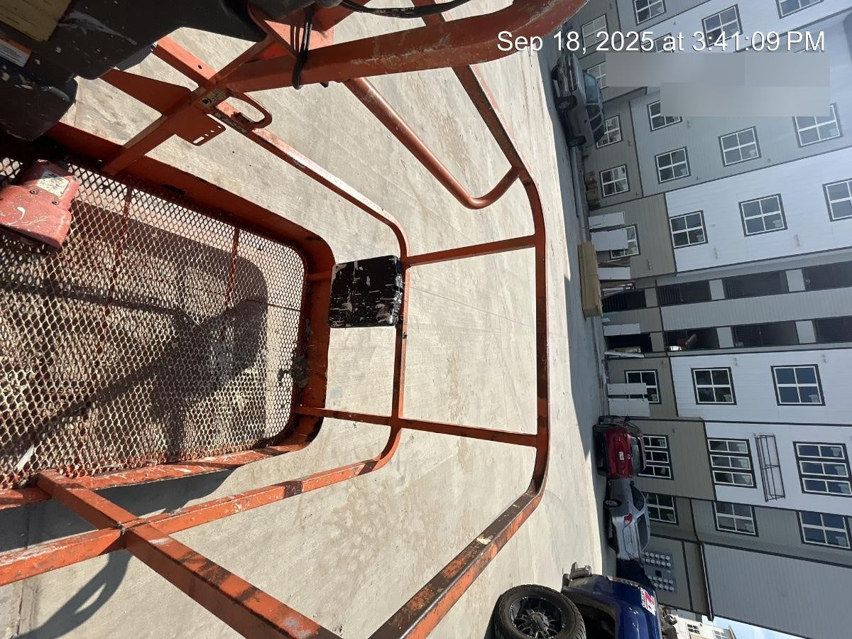 2019 JLG 660SJ