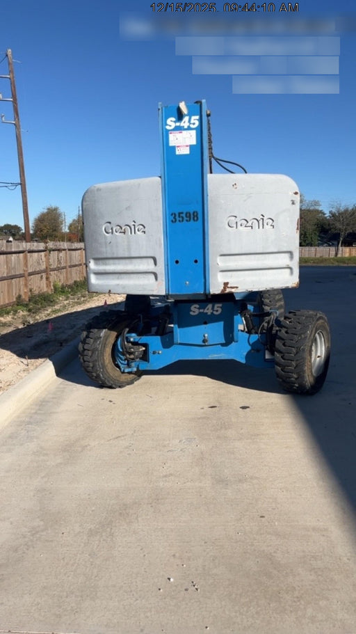 2017 GENIE S-45