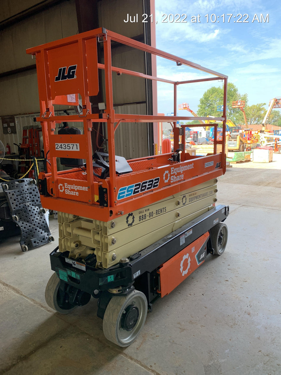 2022 JLG ES2632
