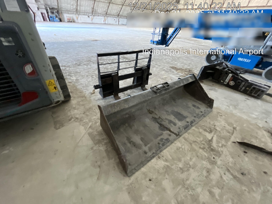 2024 ARROW MATERIAL HANDLING 48" Pallet Forks - Arrow