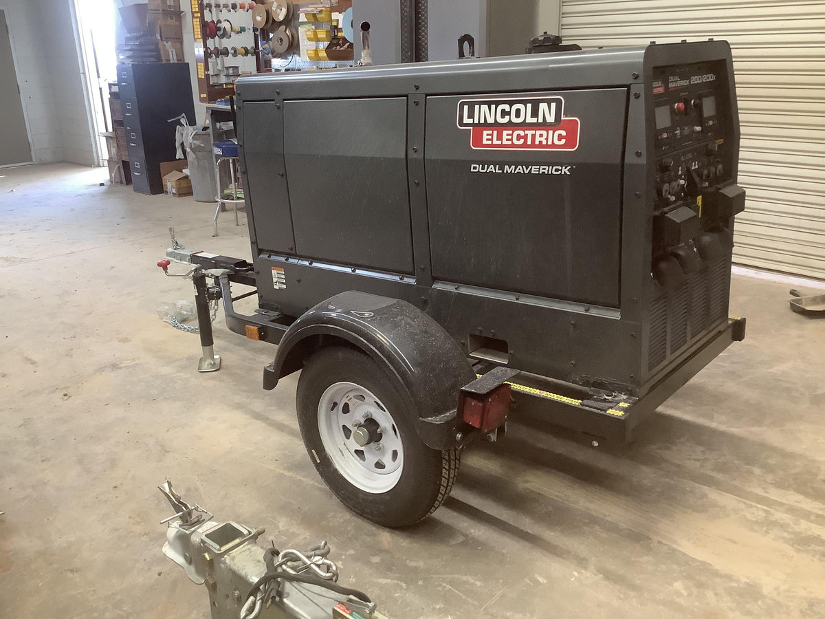 2021 Lincoln Electric Dual Maverick 200/200X Ready Pak 3 (includes trailer, cable rack, fender light kit)