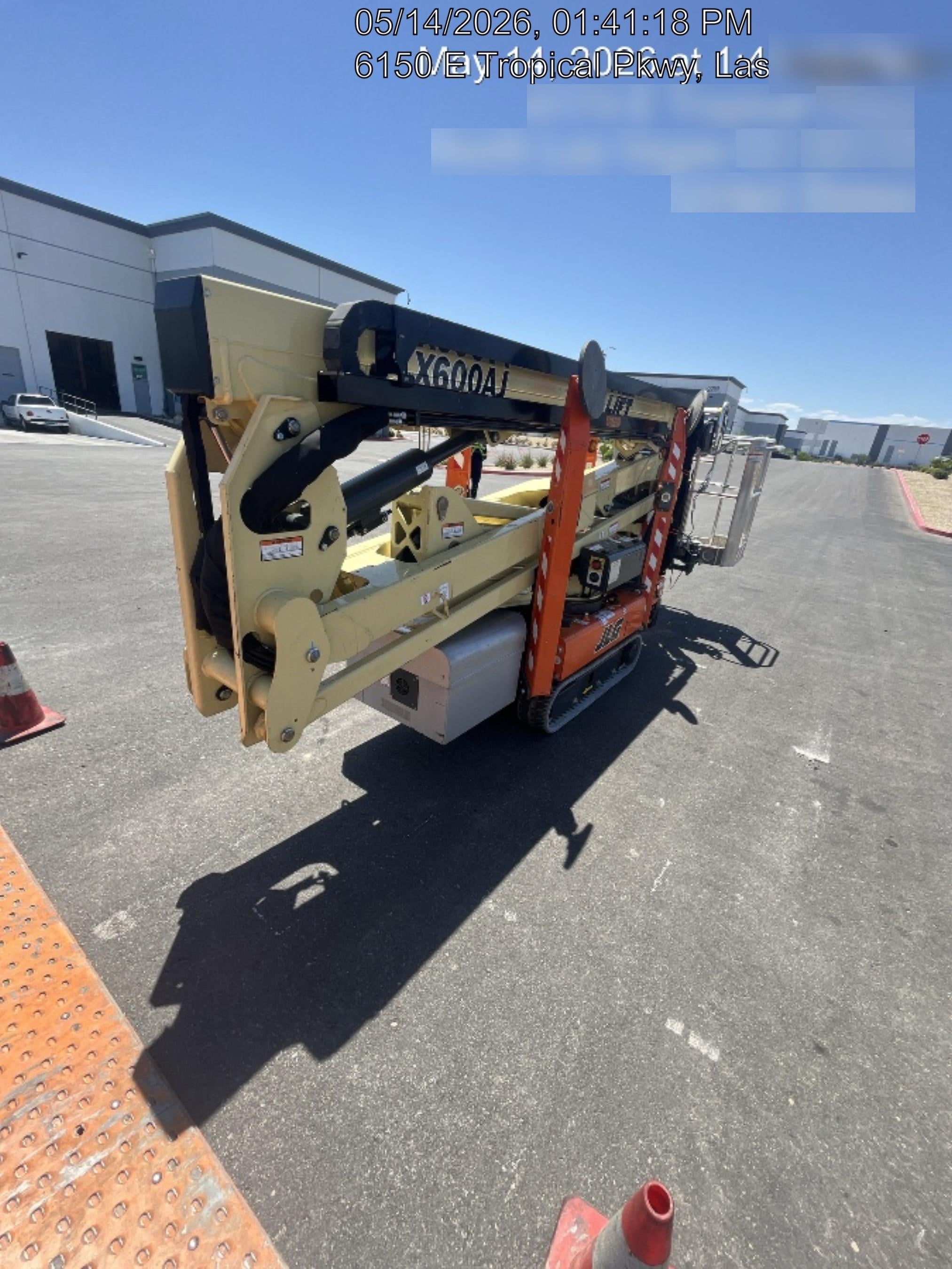 2019 JLG X600AJ