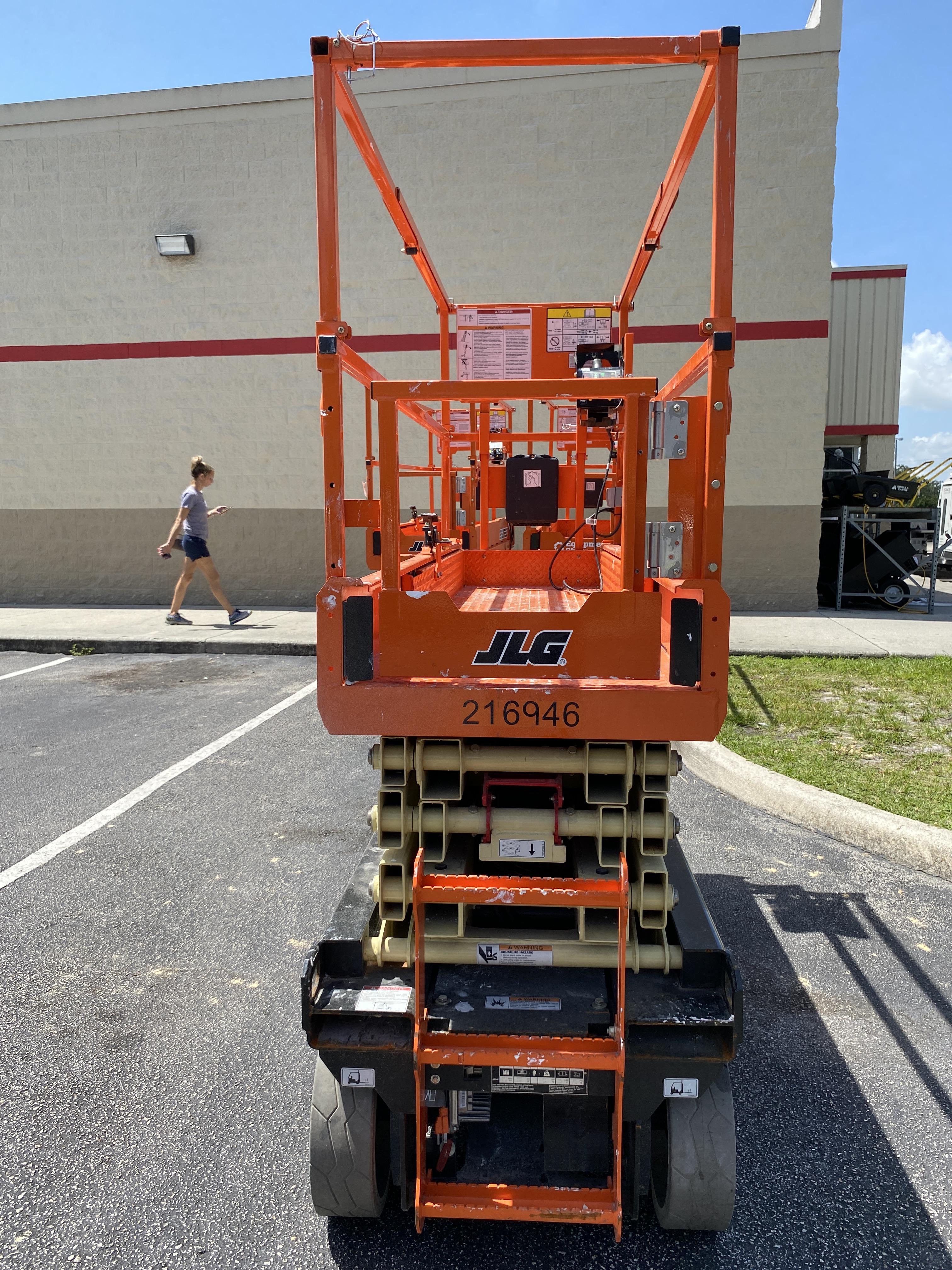2022 JLG ES2632