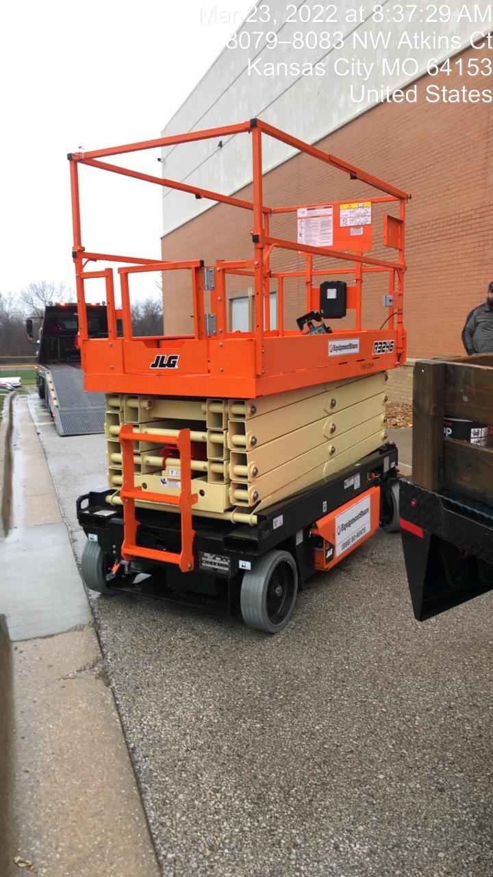 2022 JLG R3246