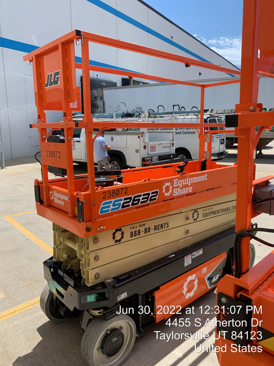 2022 JLG ES2632